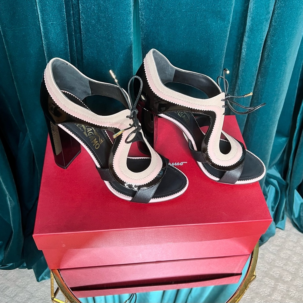 Salvatore Ferragamo Black and Cream Lace-Up Heels